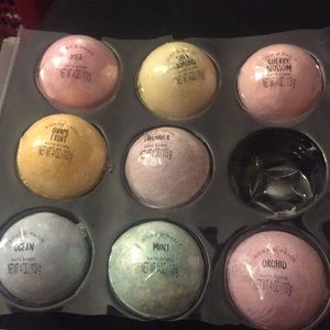 SOLD Bath Bombs